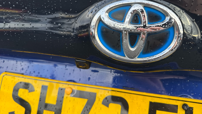 Toyota Yaris 1.5 Hybrid Design 5dr CVT Hybrid Hatchback